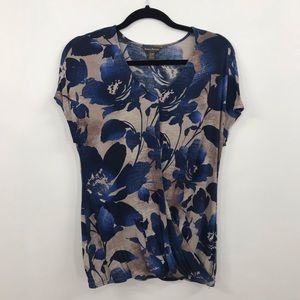 Tommy Bahama Tops - Tommy Bahama | V neck top with Twist at Bottom Tommy Bahama Tops - Tommy Bahama | V neck top with Twist at Bottom